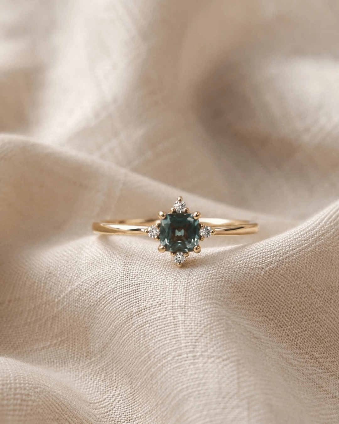 Princess sapphire ring Princess sapphire ring