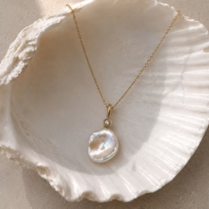 Anna pearl necklace