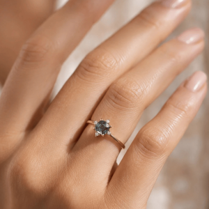 Princess sapphire ring